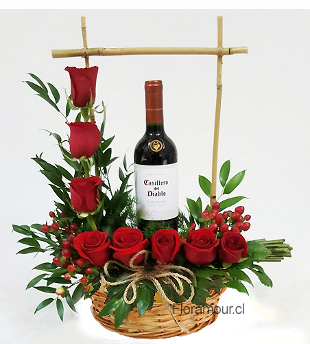 Arreglo rústico con rosas y vino (Sólo Santiago de Chile) Seleccione color de rosas